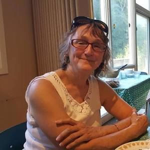 Meet your Posher, Lucy